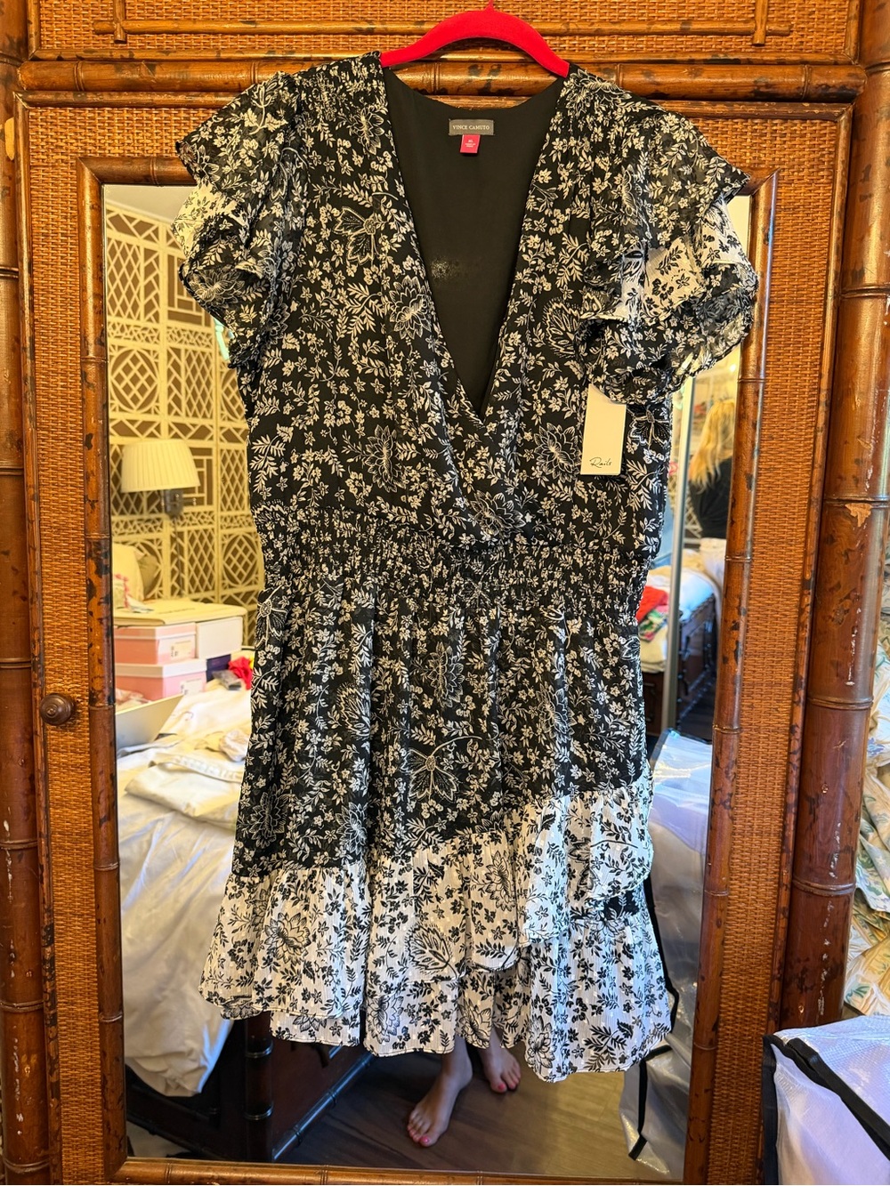 Vince Camuto Black and White Floral V-Neck Tiered Casual Dress